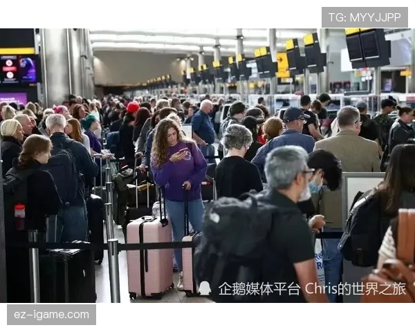 瑞安·洛赫特最新机场照：睡裤＋几十万手表，我看了都想去申请贷款
